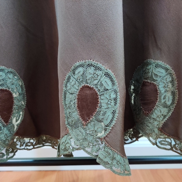 Vintage 1930-40s Vintage Bias Cut Silk/Lace Slip Dress  Brown/Sage Green Lace - Picture 9 of 13